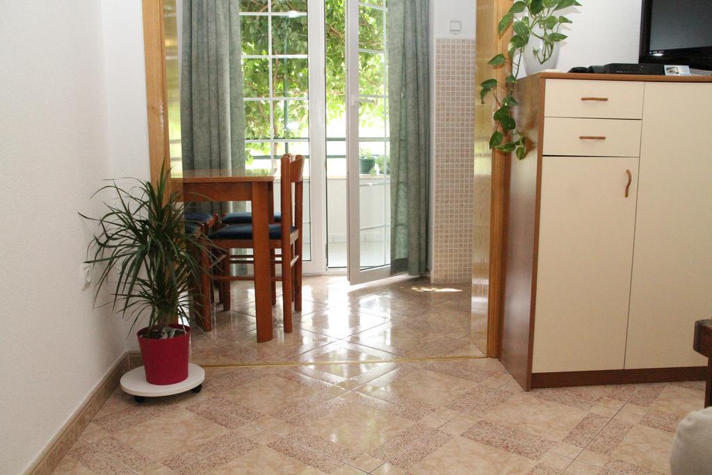 Milic Apartments Makarska Kamer foto