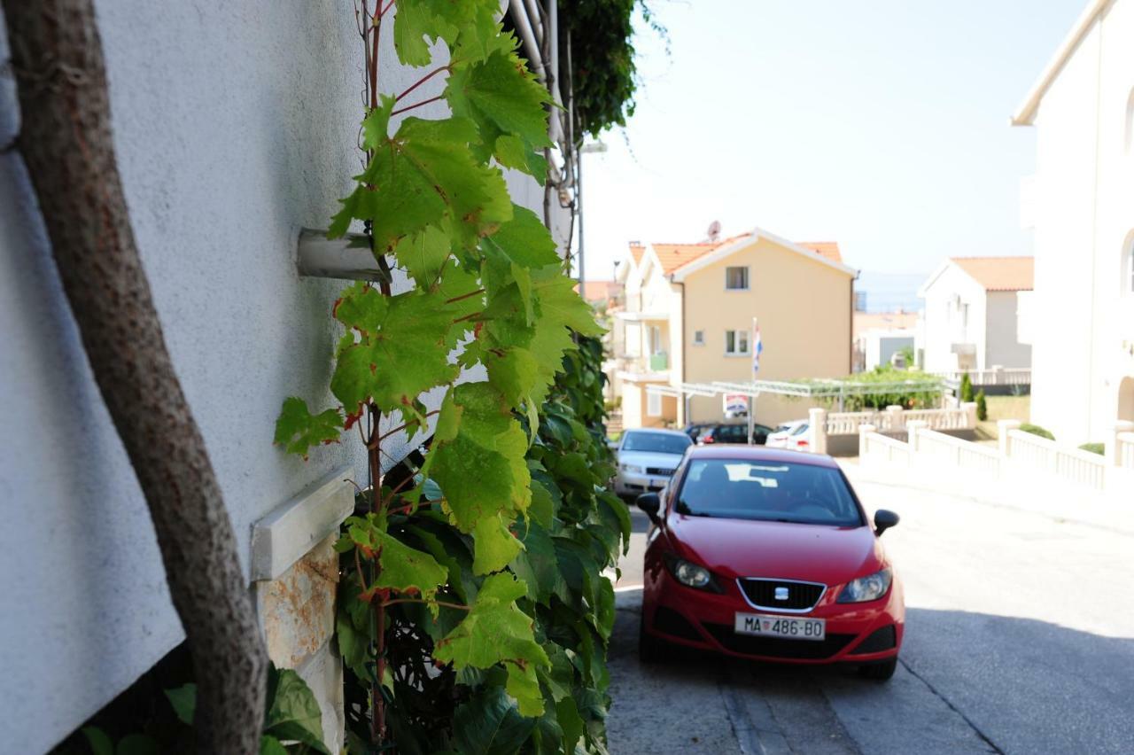 Milic Apartments Makarska Buitenkant foto