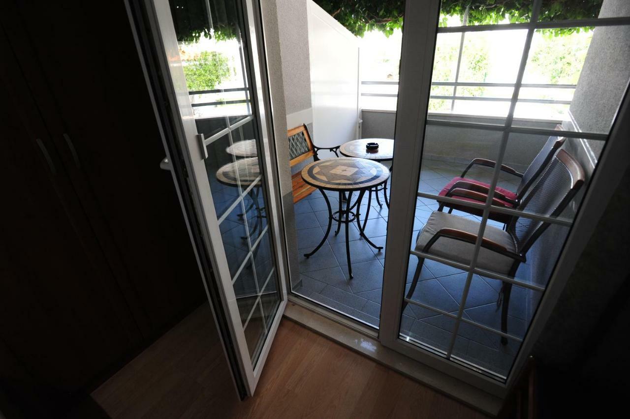 Milic Apartments Makarska Buitenkant foto