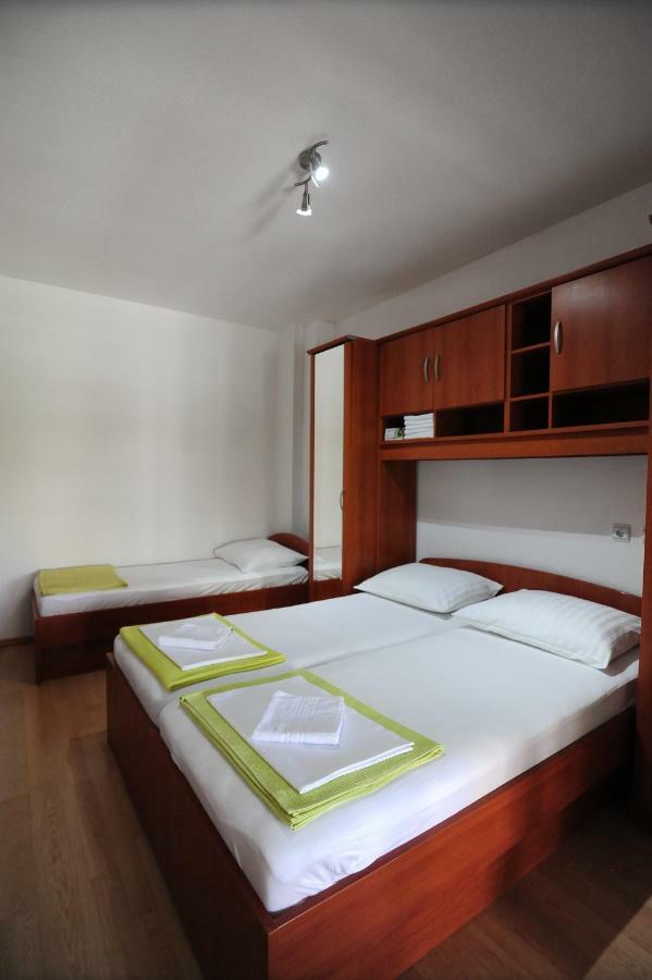 Milic Apartments Makarska Buitenkant foto