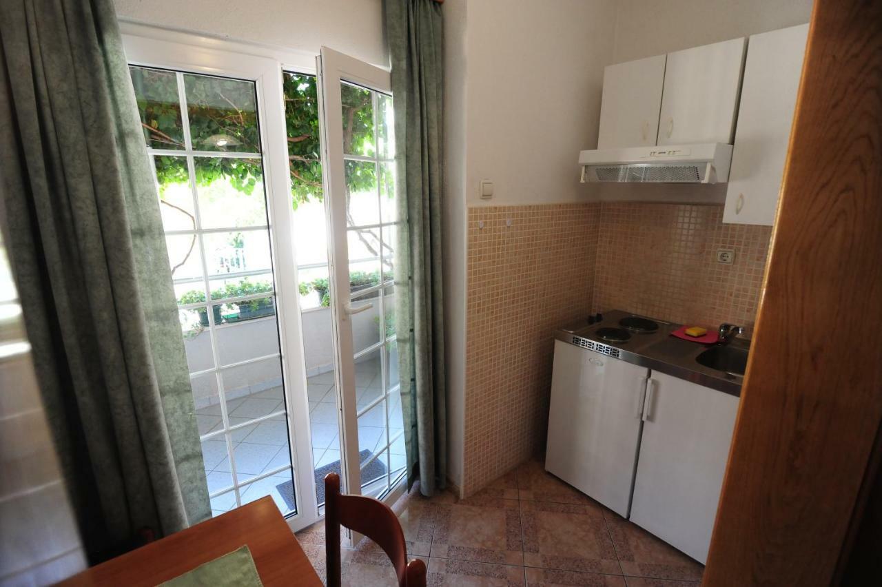 Milic Apartments Makarska Buitenkant foto